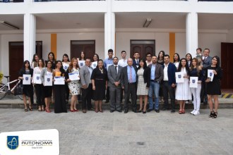 Ceremonia entrega de becas Bruno Mantilla Pinto