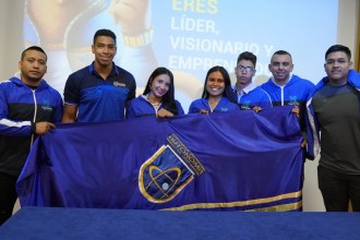Deportistas Uniautónomos recibieron la bandera para representar a la institución en ASCUN 2022