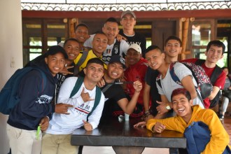 Bienvenidos a la universidad, estudiantes Uniautónomos