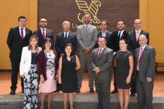 Uniautónoma posesiona a nuevos dignatarios