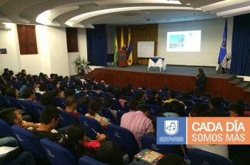 Lleno total en conferencia ‘Nuevas Tecnologías para el Tratamiento de Aguas Residuales y Combustión más Limpia’
