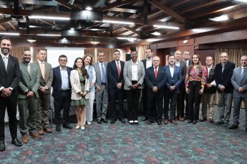 Nos reunimos con el Ministerio de Educación y las IES del país para fortalecer el sector desde los territorios