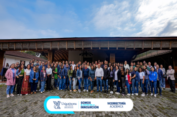 Docentes se capacitan en evaluación con Inteligencia Artificial