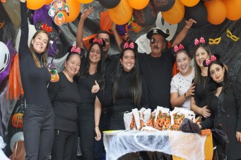 Disfraces, dulces y juegos, así celebramos la noche de brujas