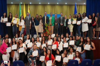 Más de 200 mujeres Caucanas, culminaron 4 diplomados enfocados en el liderazgo femenino, gracias a convenio firmado por la Uniautónoma del Cauca y la Gobernación del Cauca. 