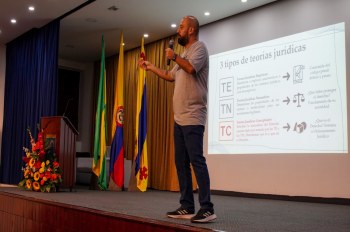 Derecho y Moral, un debate del positivismo jurídico 