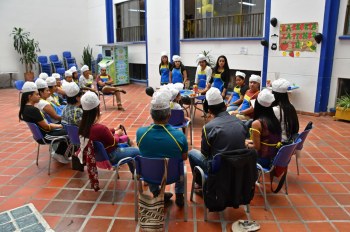 Escuela de Padres, un divertido espacio para aprender dialogando y concertando