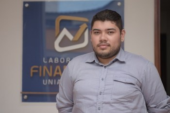 Docente Uniautónomo, ponente en el 6to Simposio Internacional de Investigación en Ciencias Económicas, Administrativas y Contables