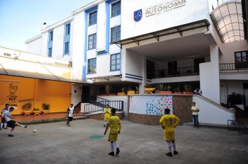 Pasa el balón, nosotros lo entregamos