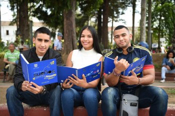 "Club de lectura Uniautónoma"