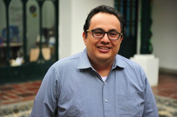 “La Física te enseña a pensar para que comprendas las cosas”: Hernando Caicedo, máster en Físicomatemáticas y Ciencias de la Complejidad