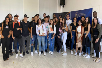 Estudiantes de la Uniautónoma del Cauca Participan en FUPCOM: Explorando la Comunicación Organizacional