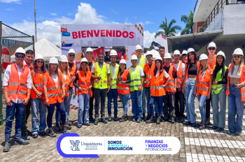Terminal de Contenedores del puerto de BUENAVENTURA abrió sus puertas al aprendizaje Uniautónomo