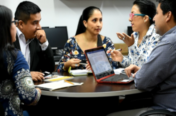 Capacitación en base de datos bibliográfica E-Libro