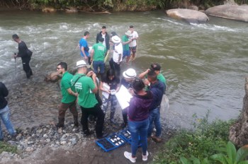 Ingenieros ambientales uniautónomos fortalecen conocimientos en Microbiología Ambiental, Geología y Climatología